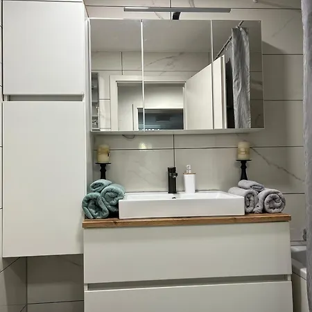 Gemuetliche Kellerwohnung Mit Grosser Terrasse * Villingen-Schwenningen