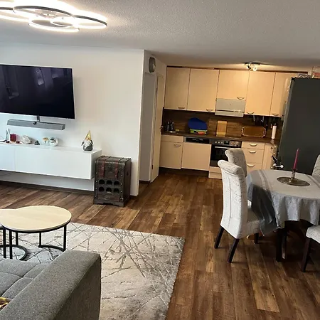 Gemuetliche Kellerwohnung Mit Grosser Terrasse Villingen-Schwenningen